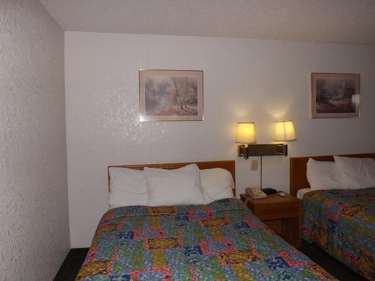 Kci Hotel 2*